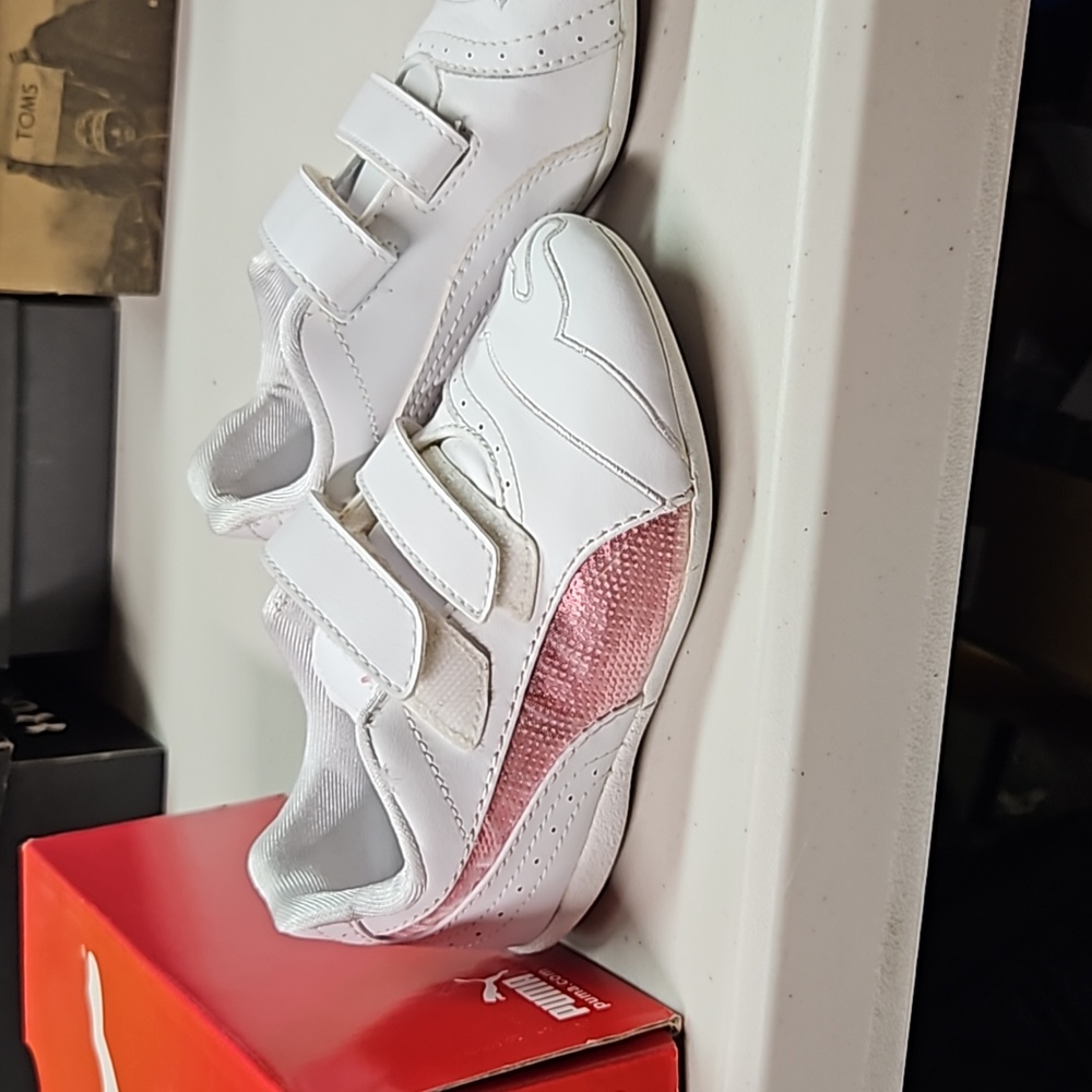 Puma lyla sequin MV Kids size 10 1/2